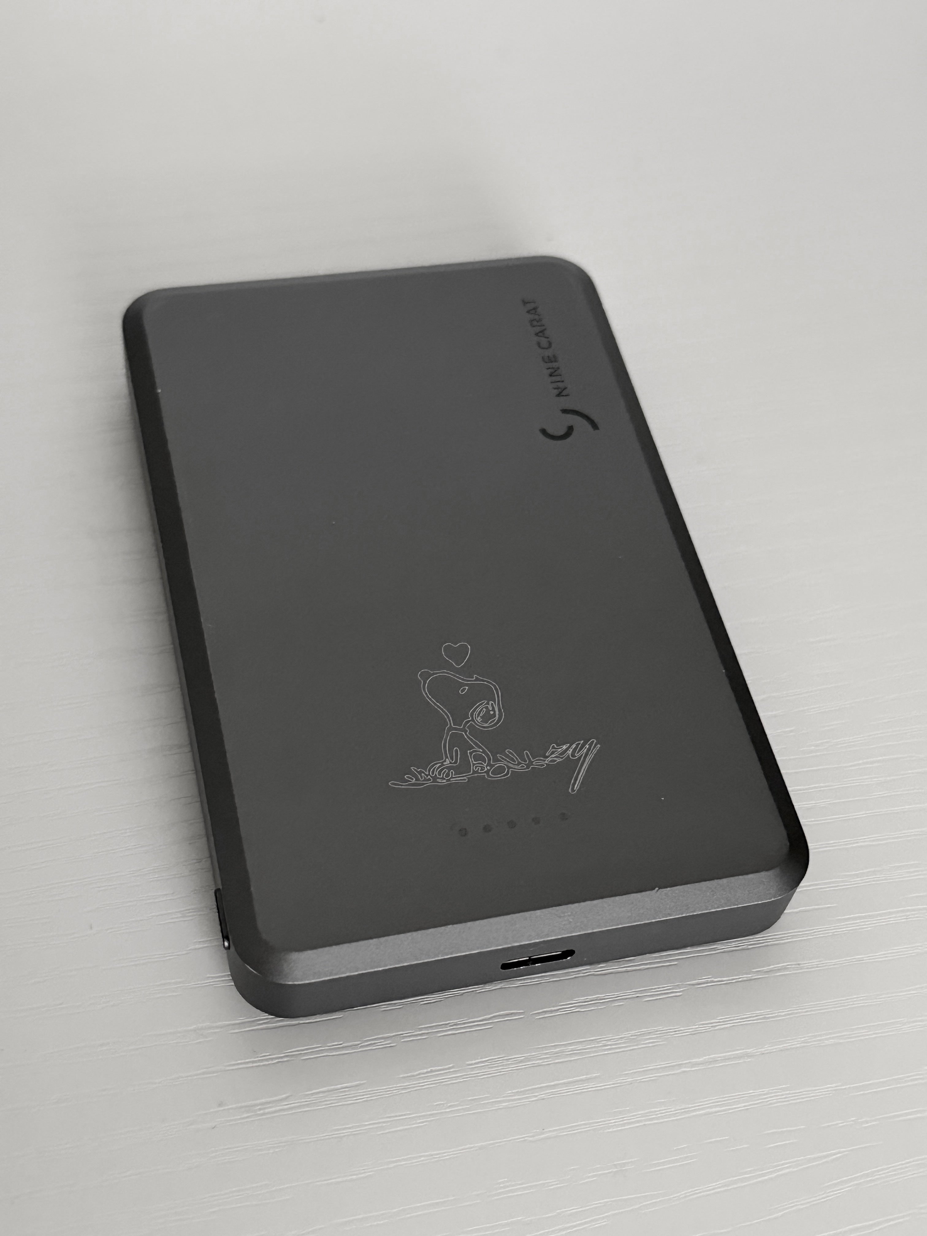 Customize - NineCarat Magnetic Power Bank (10K,Slim, Space Gray) M120