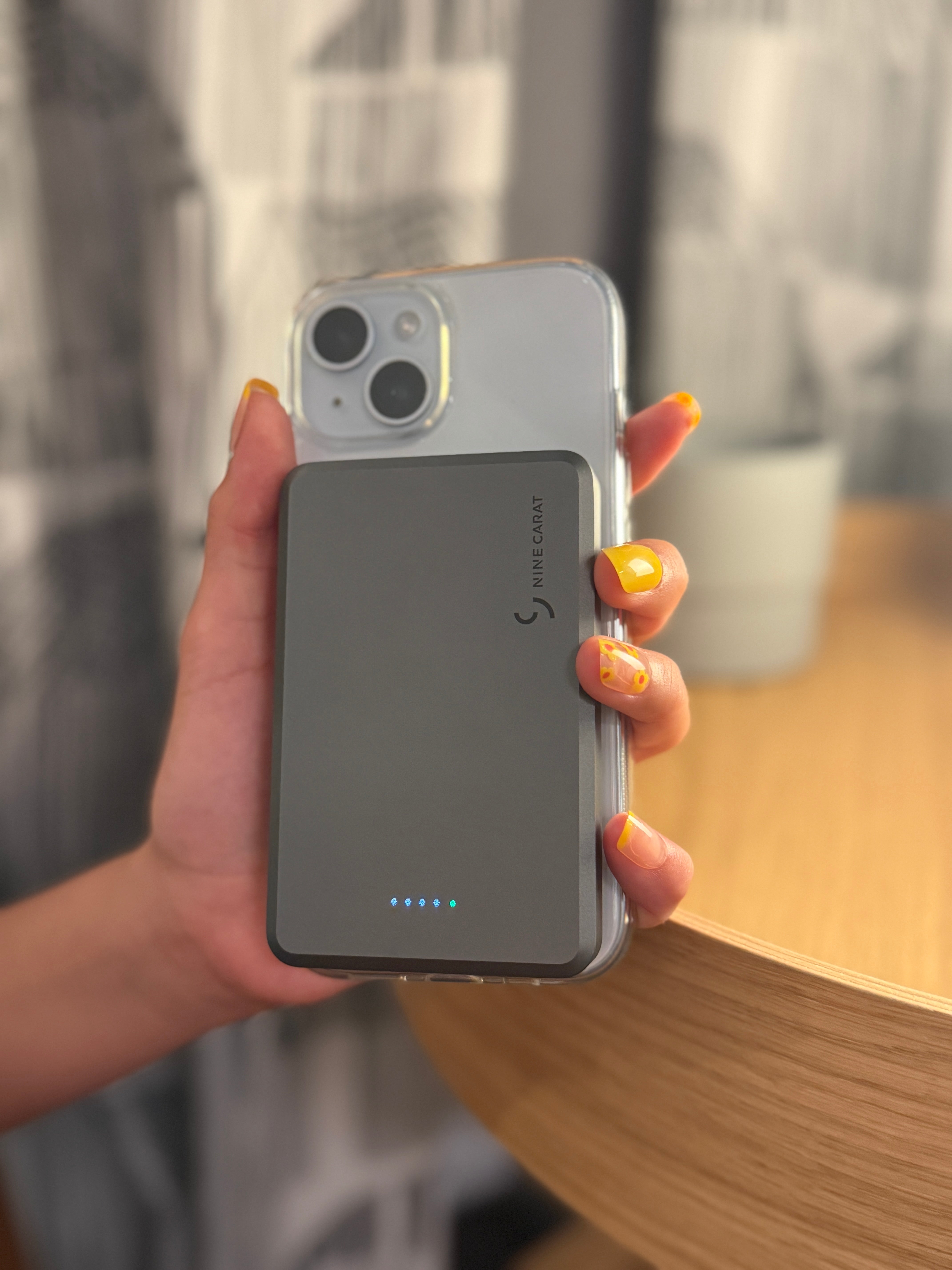 NineCarat Magnetic Power Bank (10K,Slim) Space Gray