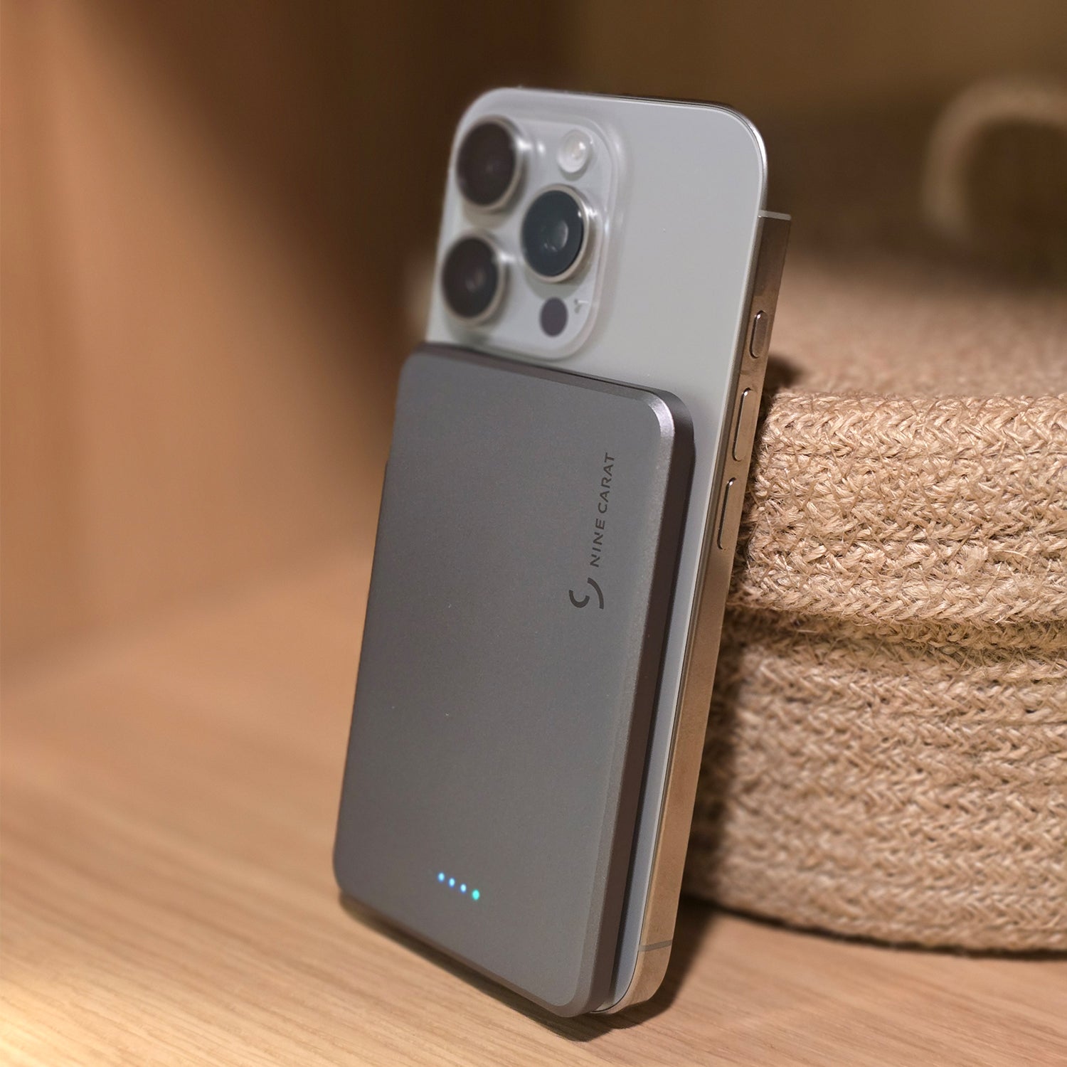 NineCarat Magnetic Power Bank (5K, Ultra Slim) Space Gray